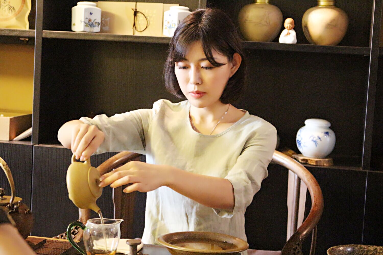 普洱茶回收压价花招破解：藏家必藏的议价心法